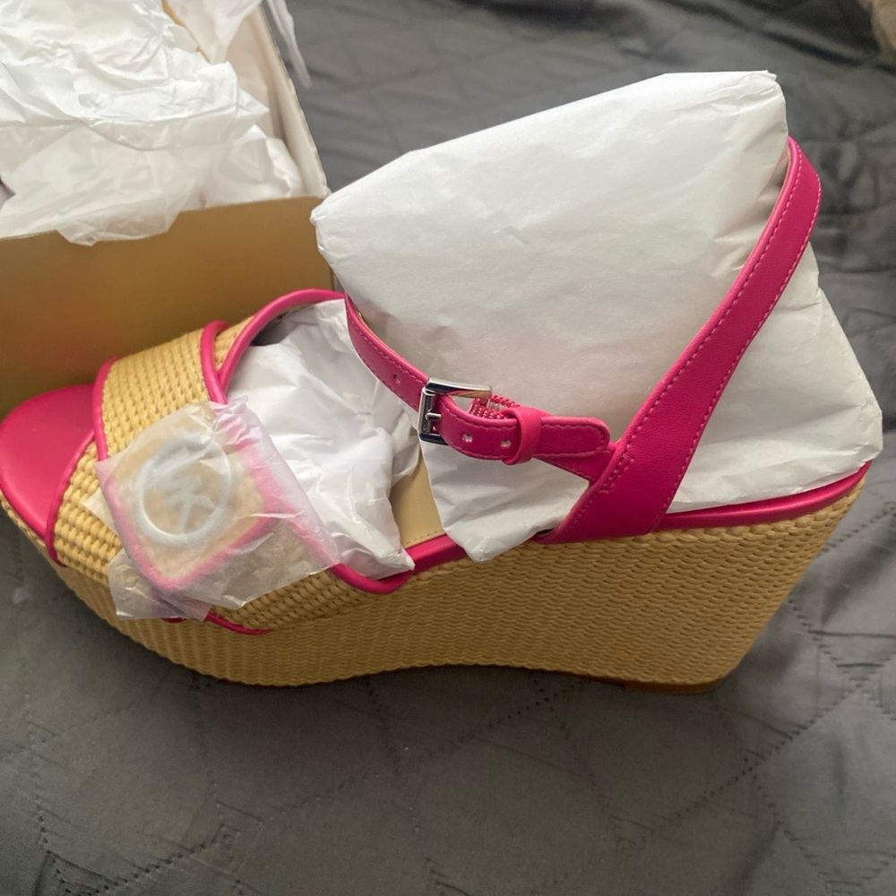 Michael Kors Pink and Tan Sandals - Picture 4 of 5